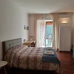 Casa Estia - Via Toledo 3* نابولي