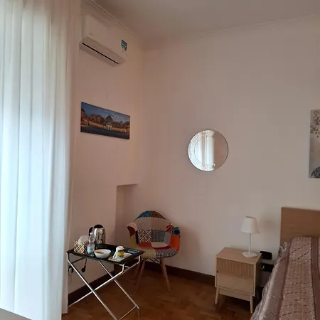 Casa Estia - Via Toledo 3* Neapol