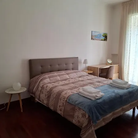 Casa Estia - Via Toledo 3*